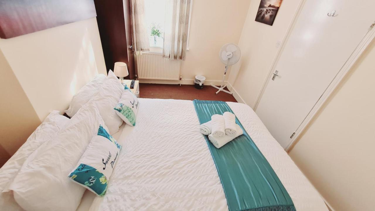 צ'אטהם Cedar Villa - Perfect For Longer Stays מראה חיצוני תמונה